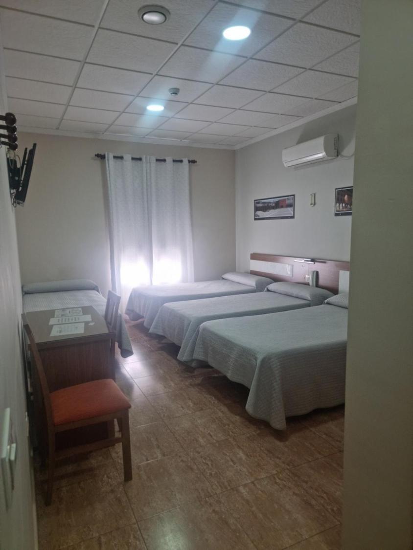 Hostal Restaurante El Paraiso Don Benito Eksteriør bilde