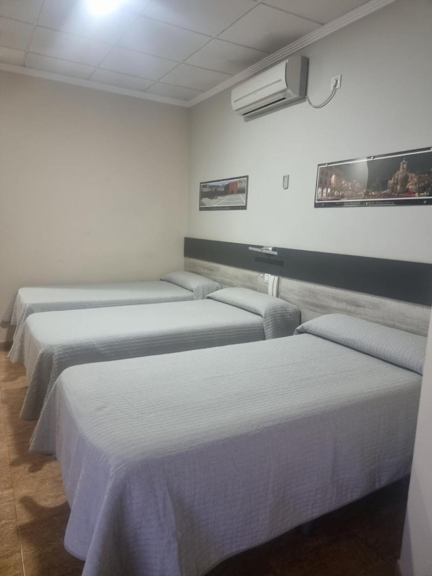 Hostal Restaurante El Paraiso Don Benito Eksteriør bilde