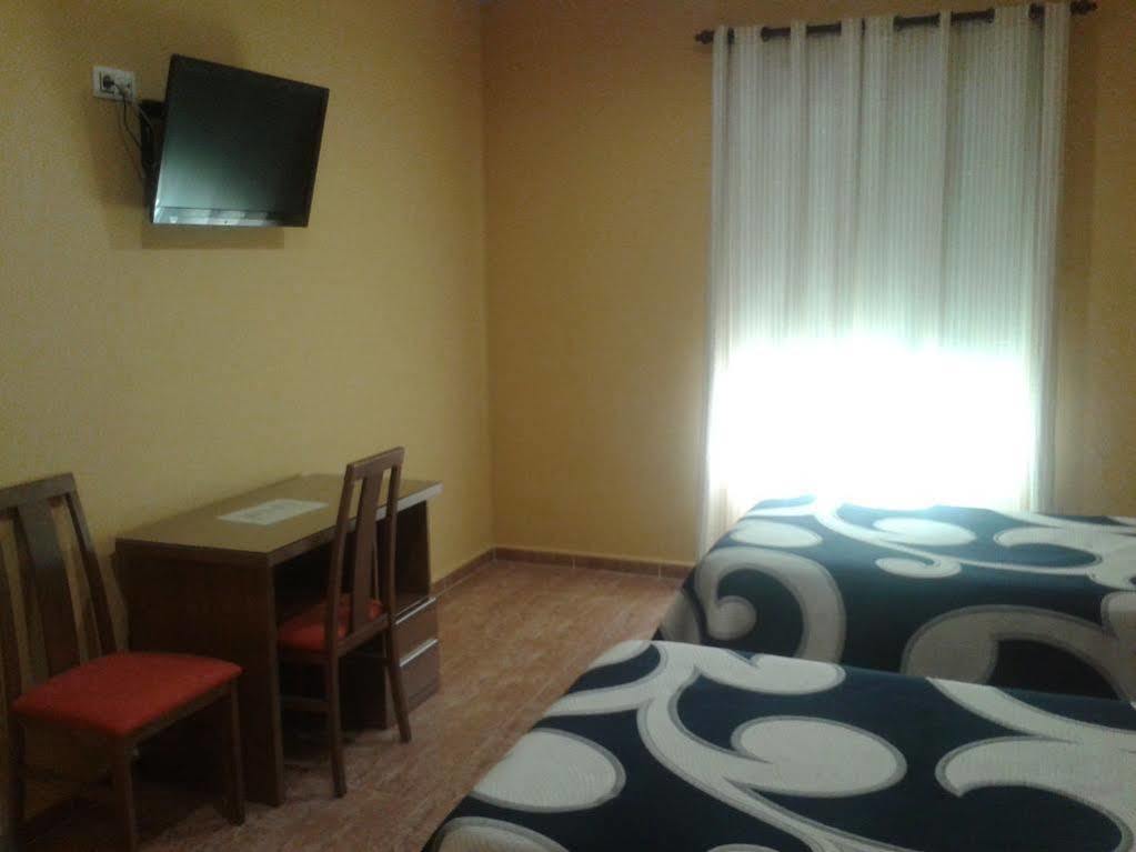 Hostal Restaurante El Paraiso Don Benito Eksteriør bilde